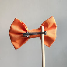 Load image into Gallery viewer, O&#39;s Baseball Hair Bow
