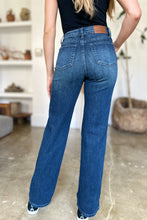 Load image into Gallery viewer, Judy Blue Full Size Tummy Control Straight Jeans
