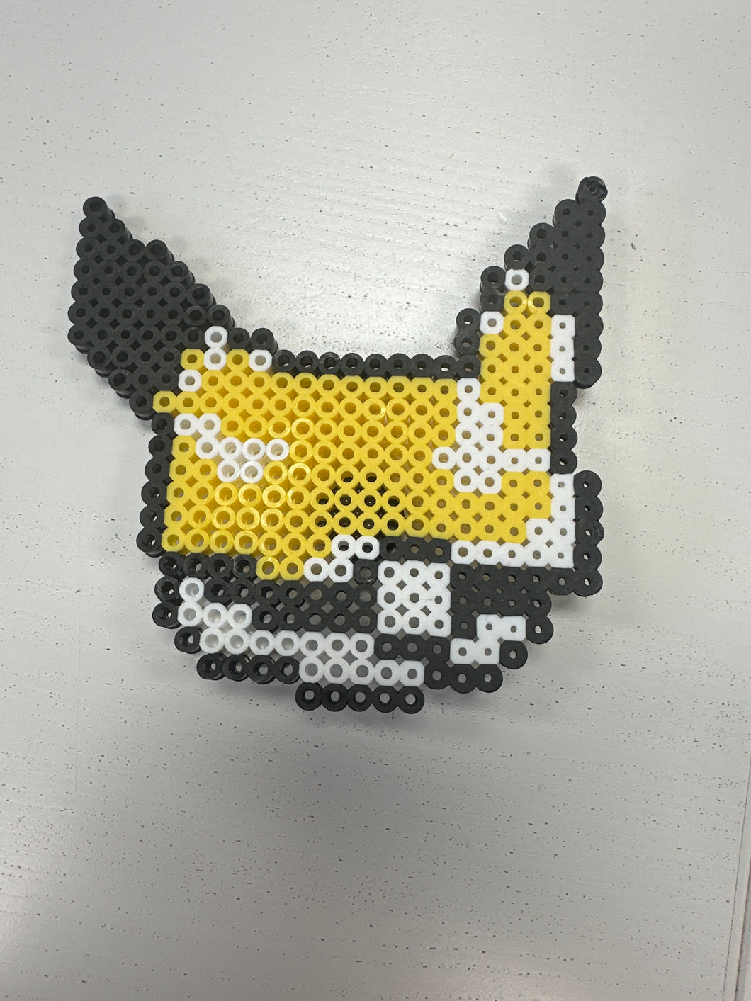 Pika pokeball magnet