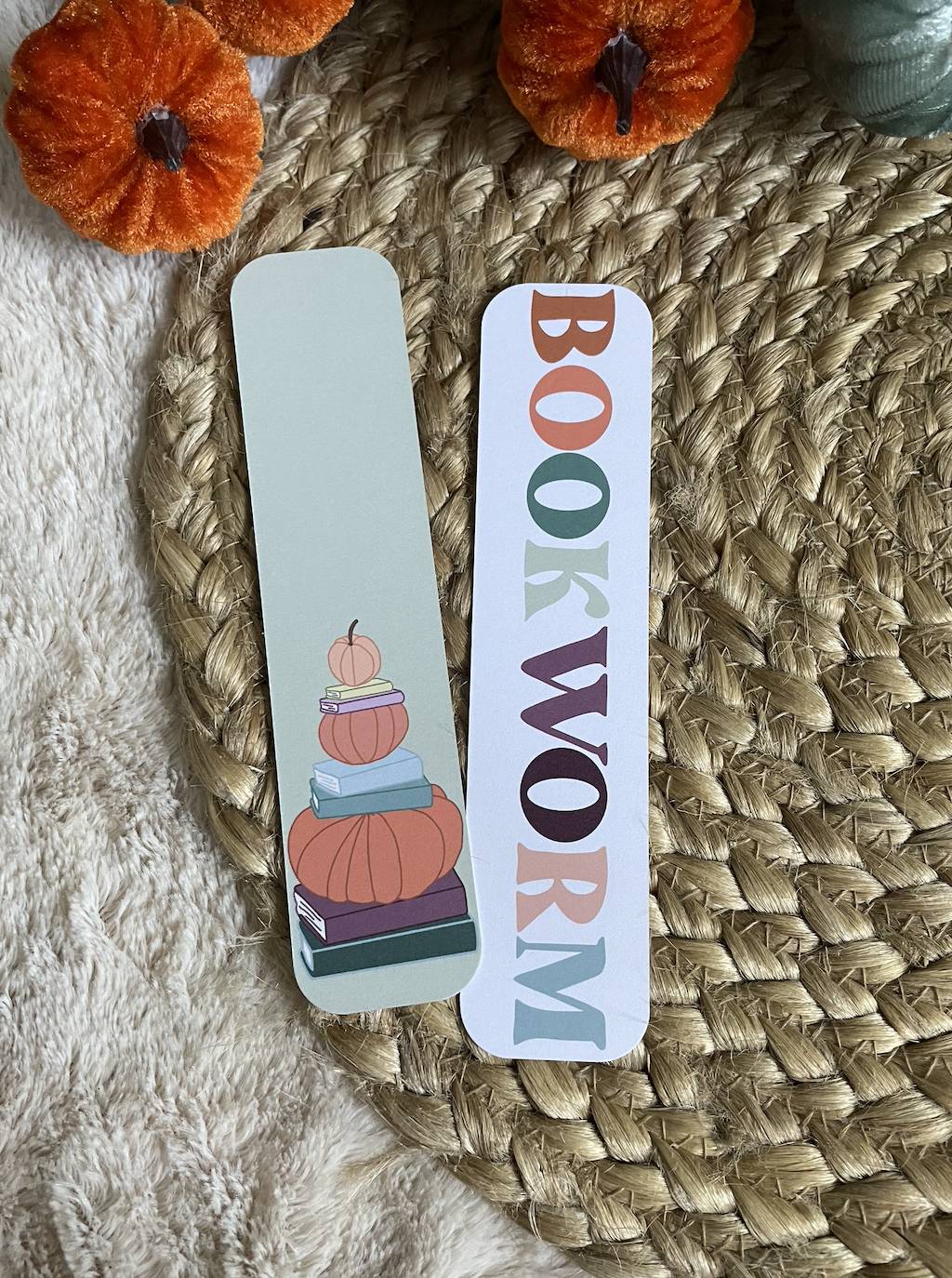 Green Fall Bookmarks | Set of 2 | Bookworm Bookmark