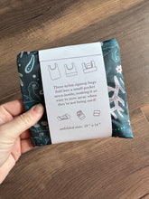 Load image into Gallery viewer, Floral Crab Packable Tote Bag
