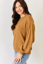 Load image into Gallery viewer, HYFVE Round Neck Long Sleeve Top
